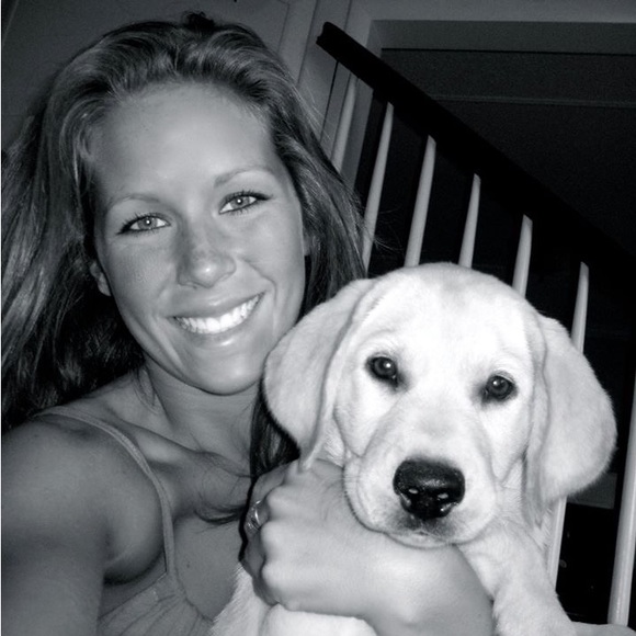 Meet your Posher, Ashley - Picture 2 of 3